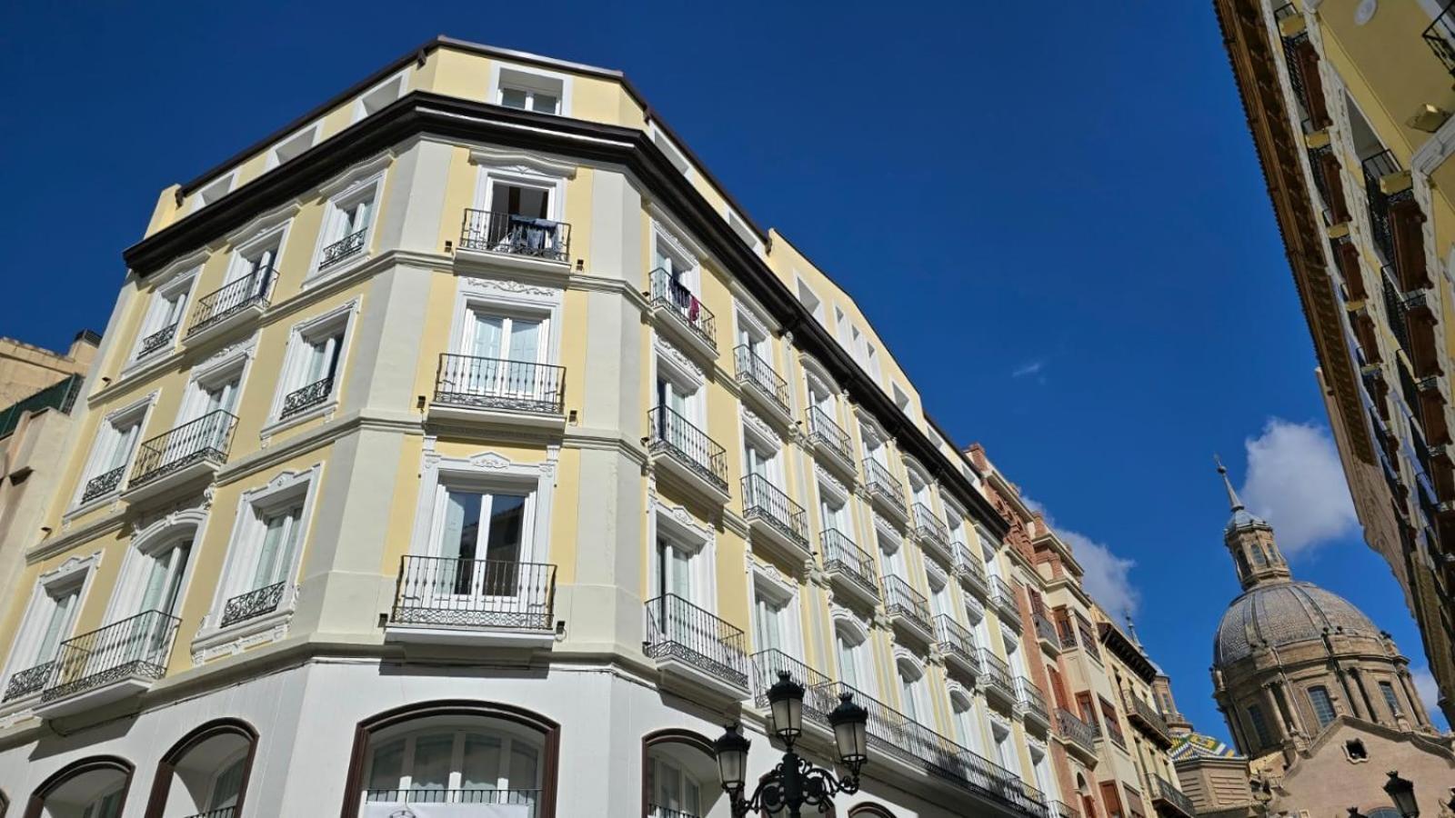Apartamentos Almada Zaragoza Kültér fotó