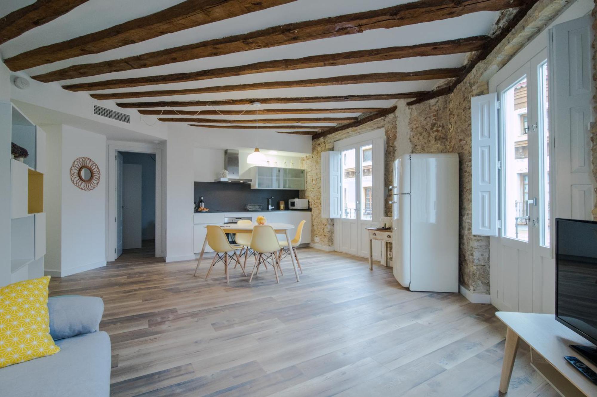 Apartamentos Almada Zaragoza Kültér fotó