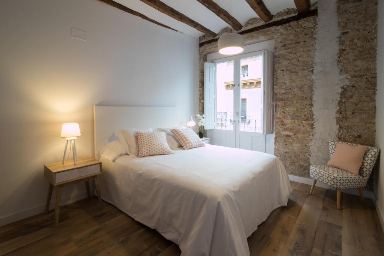 Apartamentos Almada Zaragoza Kültér fotó