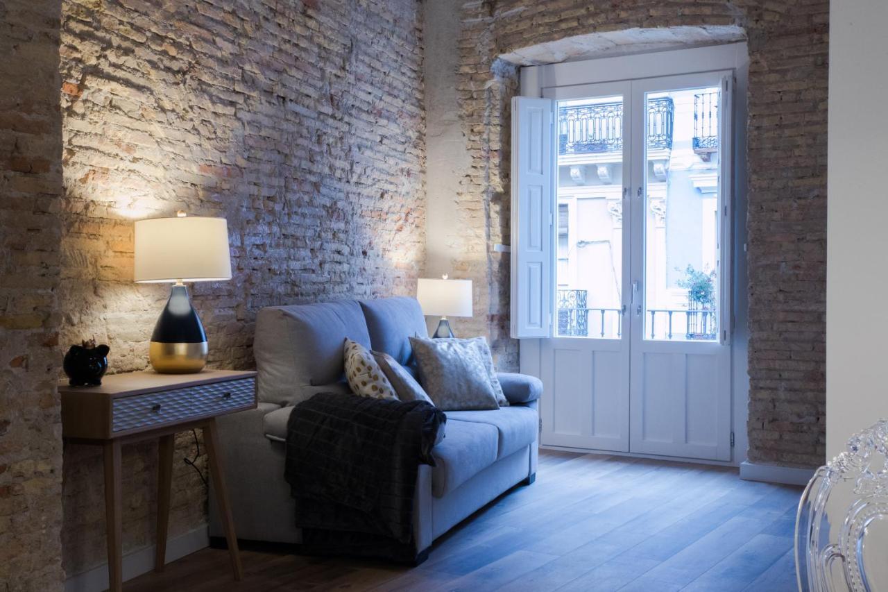 Apartamentos Almada Zaragoza Kültér fotó